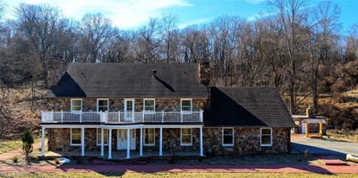 /international/us/131-loretto-lane-parkersburg-wv-110107479458/