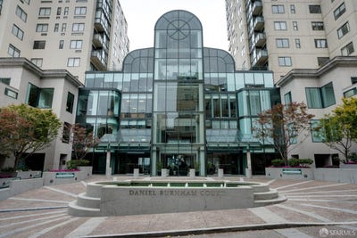 /international/us/1-daniel-burnham-court-san-francisco-ca-110110306659/
