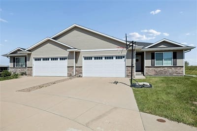 /international/us/831-heartland-court-fairfax-ia-110108068555/