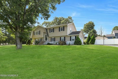 /international/us/700-merrimac-way-brick-nj-110110275903/