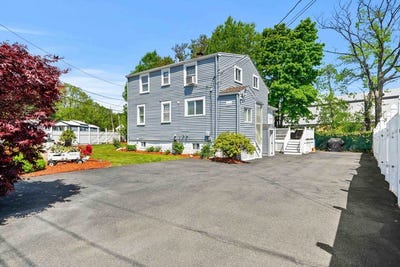 /international/us/47-leonardo-ave-malden-ma-110108362117/