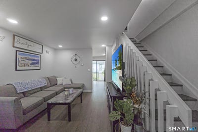 /international/us/654-longbrook-avenue-stratford-ct-110108300824/