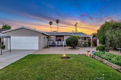 /international/us/11009-gloria-granada-hills-ca-110108769660/