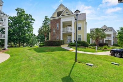 /international/us/143-breezes-drive-26b-lexington-sc-110108665396/