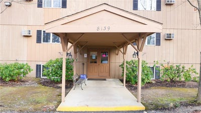 /international/us/8140-southwood-drive-garrettsville-oh-110102977704/