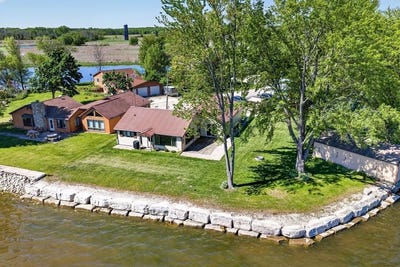 /international/us/8890-twin-harbor-rd-sturgeon-bay-wi-110107085034/