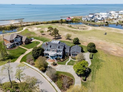 /international/us/2-heron-ct-cape-charles-va-110098856182/