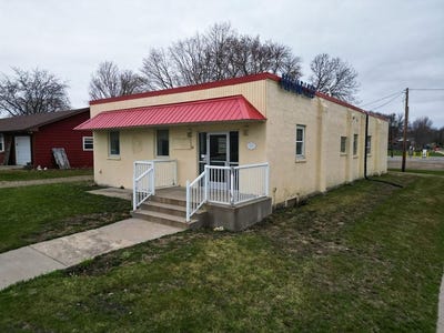 /international/us/151-7th-street-n-albany-mn-110107668849/