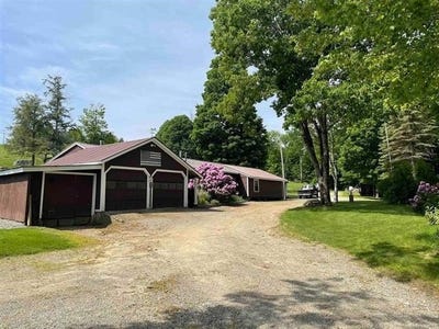 /international/us/847-simonsville-road-andover-vt-110099125019/