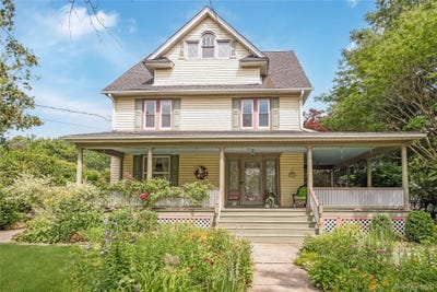 /international/us/67-davison-place-rockville-centre-ny-110109376524/
