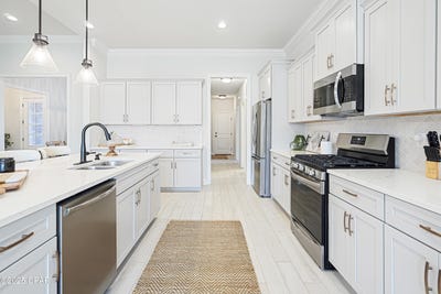 /international/us/198-blaze-boulevard-freeport-fl-110104073978/