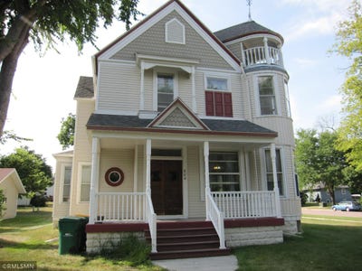 /international/us/804-s-4th-street-saint-peter-mn-110106092392/