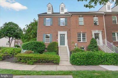 /international/us/1740-derrs-square-e-frederick-md-110108065311/