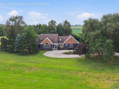 /international/us/1737-e-1700-n-road-watseka-il-110120415931/