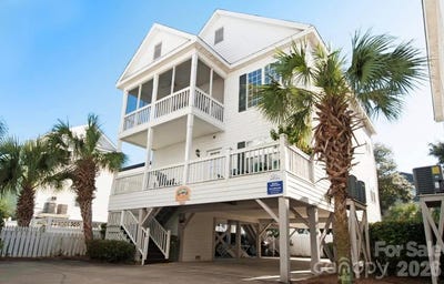/international/us/113b-9th-avenue-s-surfside-beach-sc-110104824693/