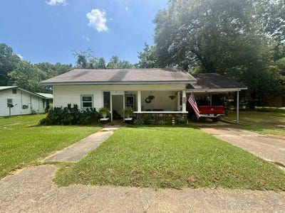 /international/us/109-w-center-street-bald-knob-ar-110101217010/