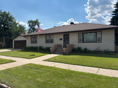 /international/us/401-central-ave-new-rockford-nd-110100703348/