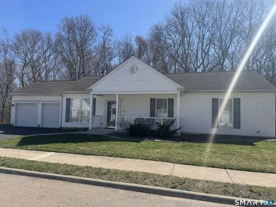 /international/us/21-beechwood-drive-waterford-ct-110107277596/