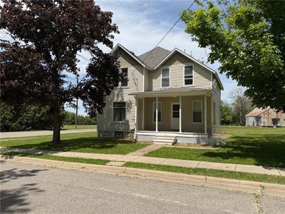 /international/us/122-carimona-street-w-wykoff-mn-110108412480/