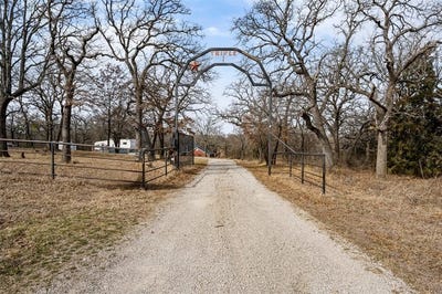 /international/us/7698-fm-920-poolville-tx-110106352122/
