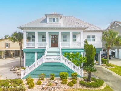 /international/us/66-bayou-circle-gulfport-ms-110106554347/