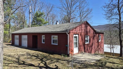 /international/us/211-watertank-rd-millboro-va-110107873605/