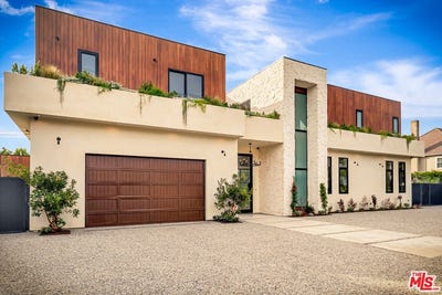 /international/us/5411-vanalden-ave-tarzana-ca-110105856909/