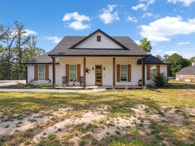 /international/us/1562-n-willow-oak-road-gladewater-tx-110108427196/