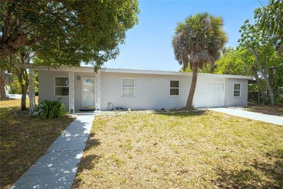 /international/us/203-waterway-circle-ne-port-charlotte-fl-110107664570/