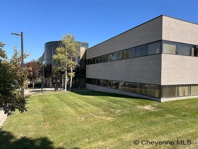 /international/us/1401-airport-pkwy-cheyenne-wy-110088341679/