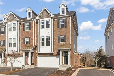 /international/us/941-coletta-circle-naperville-il-110106147381/