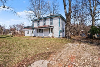 /international/us/1901-county-road-681-grand-junction-mi-110106668346/