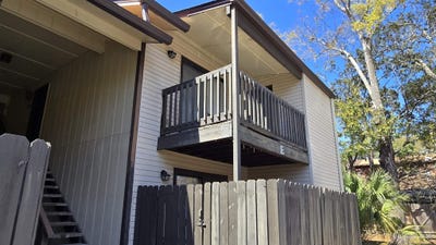 /international/us/2201-scenic-hwy-pensacola-fl-110106581164/