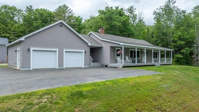 /international/us/125-carver-road-e-monmouth-me-110100394360/?lang=zh-cn