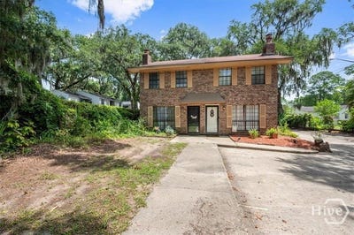 /international/us/2220-e-victory-drive-savannah-ga-110109656937/