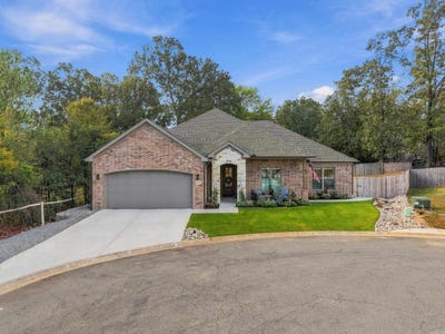 /international/us/5701-red-leaf-benton-ar-110120725249/