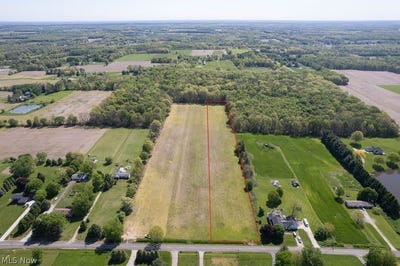 /international/us/new-milford-rootstown-oh-110108024853/