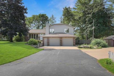 /international/us/5912-sierra-drive-waterloo-ia-110101213317/
