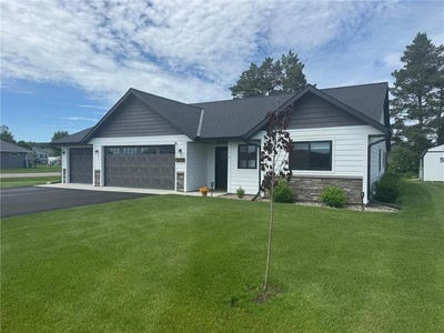 /international/us/14910-weston-circle-little-falls-mn-110108662983/