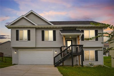 /international/us/821-fairview-coralville-ia-110119958779/