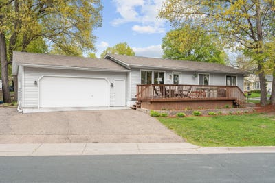 /international/us/2193-cedar-lane-mound-mn-110108707355/