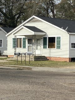 /international/us/321-lafayette-st-columbia-ms-110104604925/