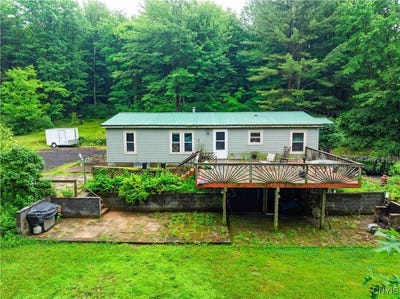 /international/us/392-s-albion-road-parish-ny-110100688526/