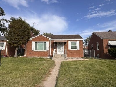 /international/us/3621-polk-street-gary-in-110120465379/