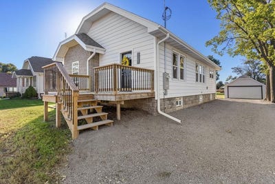 /international/us/721-6th-street-duncan-ne-110120424558/