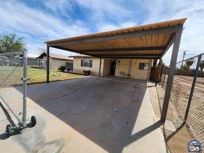 /international/us/346-e-5th-st-westmorland-ca-110103373414/