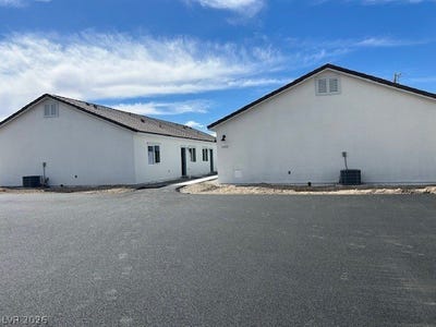 /international/us/1100-s-hall-avenue-pahrump-nv-110107434847/