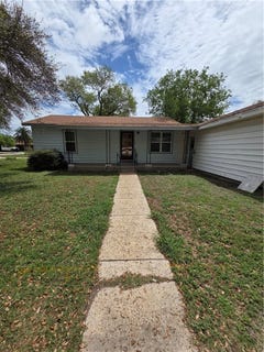 /international/us/12137-county-road-1232-sinton-tx-110107667429/