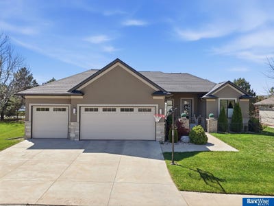 /international/us/9333-blackwood-avenue-lincoln-ne-110107573325/