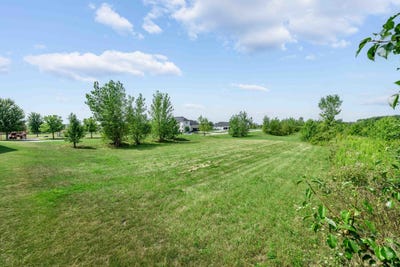 /international/us/1018-wheatfield-avenue-sugar-grove-il-110093974562/